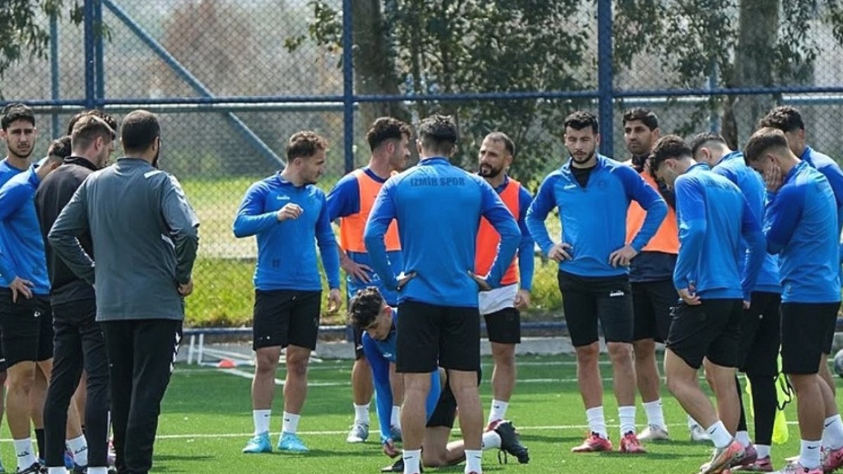 İzmirspor'dan Şok Ayrılık: BAL Ligi'ne Veda
