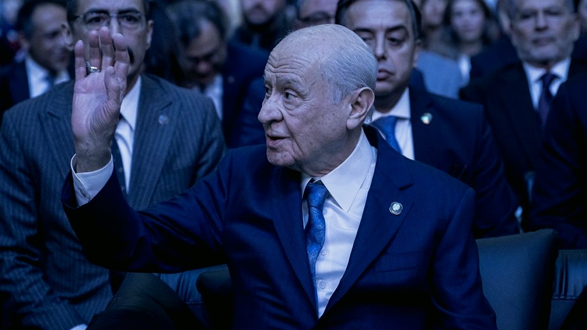 Devlet Bahçeli'nin CHP'ye Yaklaşımı ve Siyasi Çıkmazı