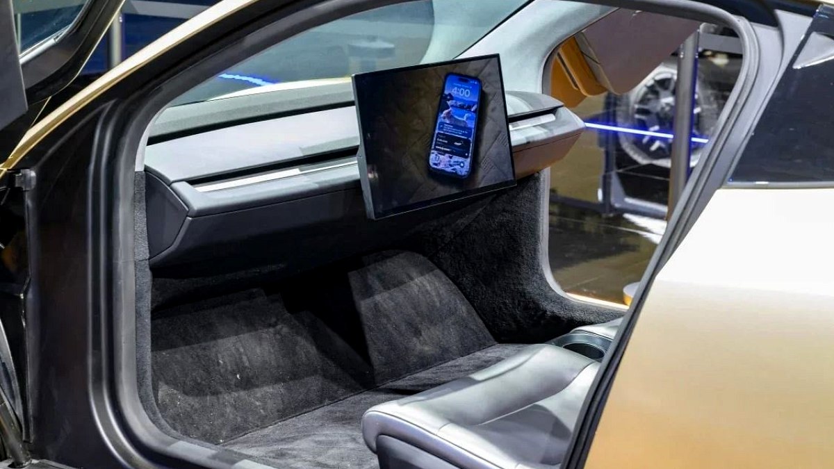 Tesla'nın Direksiyonsuz Robotaksisi Dünyanın En Ekonomik Aracı Oldu
