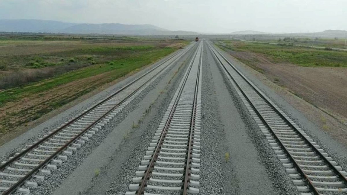 Türkiye-Ermenistan Demiryolu Hattı 33 Yıl Sonra Yeniden Açıldı