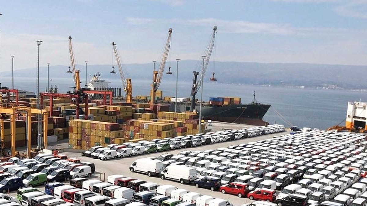 Otomotiv Sektörü Cumhuriyet Tarihinin İhracat Rekorunu Kırdı