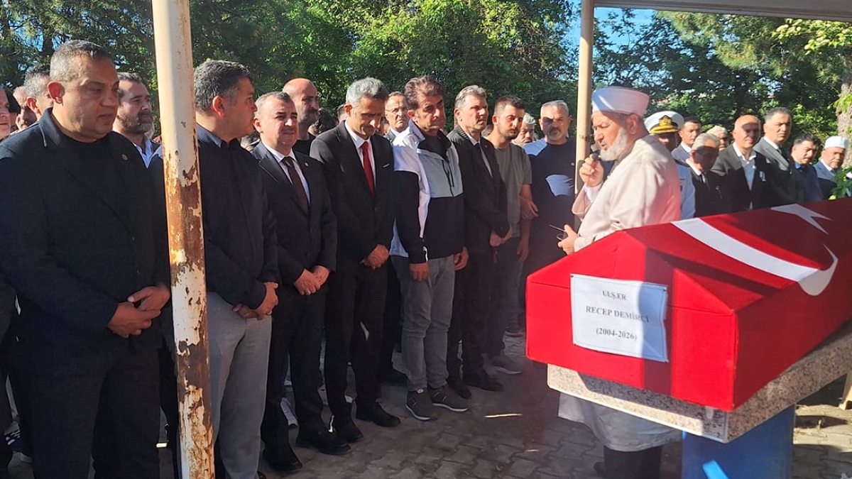 Askerlik Görevinde Vefat Eden Recep Demirci'ye Veda