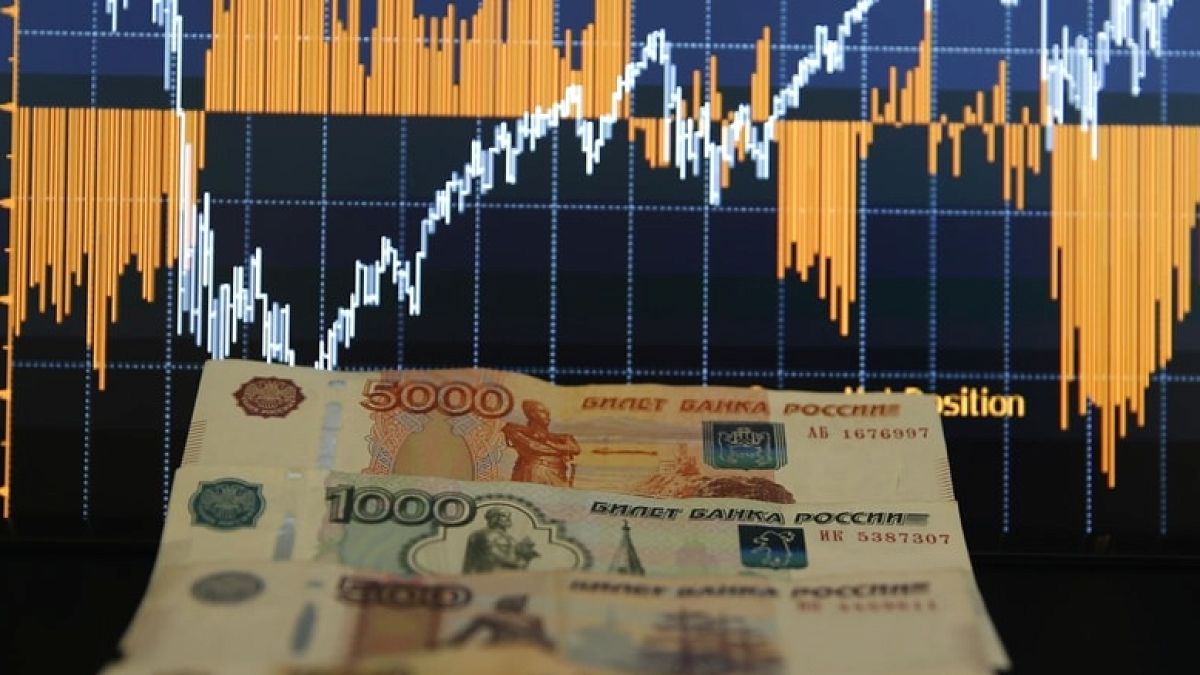 Rusya'da Savaş Ekonomisi Büyüyor, İş Gücü Krizi Derinleşiyor: Savunma Harcamaları Artarken Sivil Sektörler Zorlanıyor