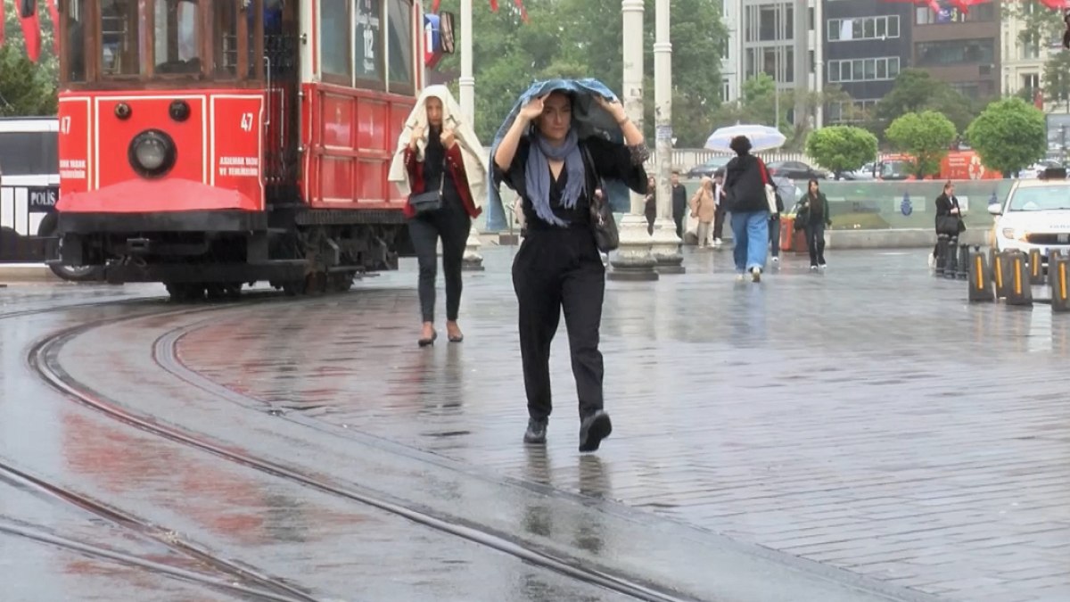 İstanbul'da Bayram Haftası Hava Durumu: Güneşli Başlangıç, Sağanak Uyarısı