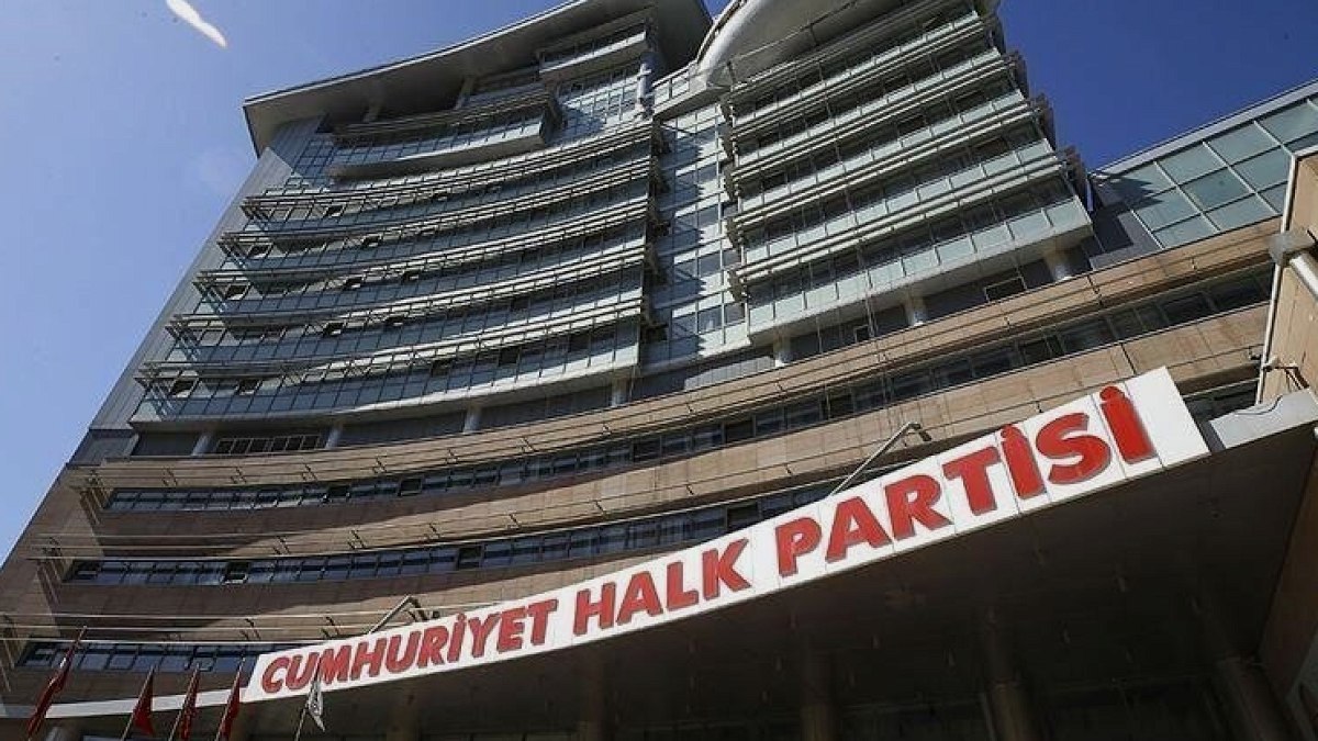CHP'de Bayramlaşma İki Ayrı Koldan Yürütülecek