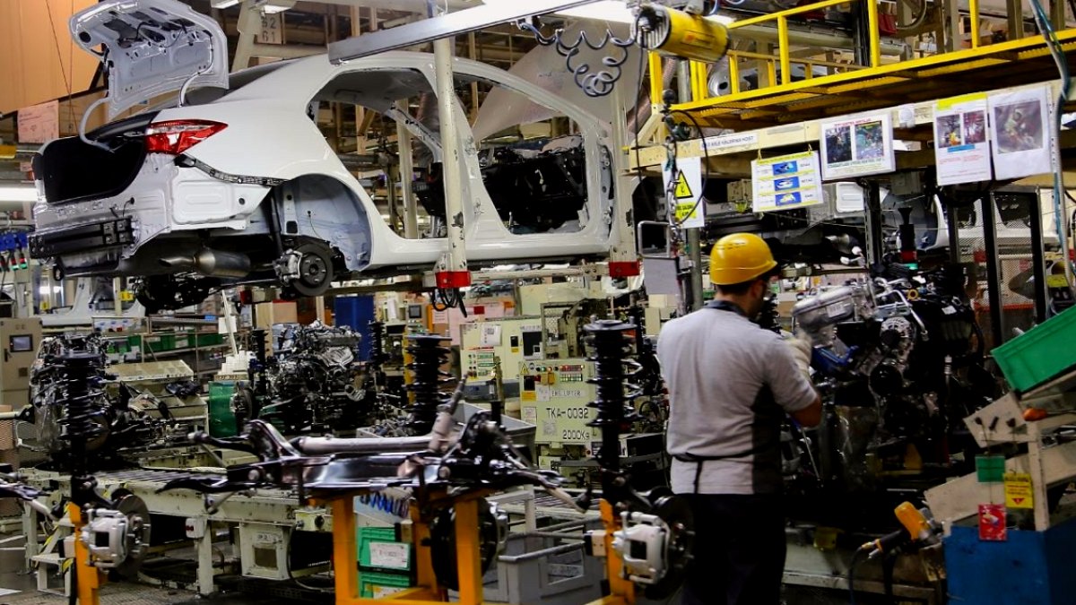 Motor Yağı Krizi Kapıda: Araç Sahipleri Yeni Masraflarla Karşılaşabilir