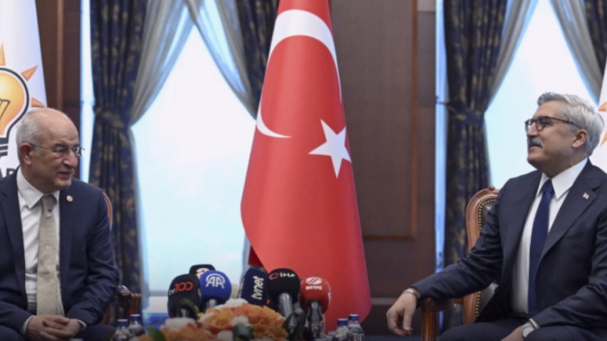 CHP'den AKP'ye Sürpriz Ziyaret: Dış Politika Övgüleri Dikkat Çekti