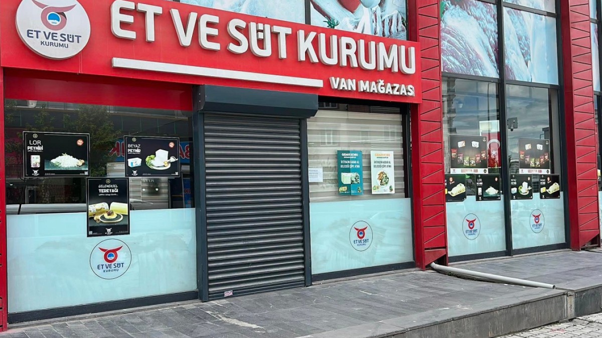 Ucuz Et Kuyruğu Yaşanan Marketler Kapandı: Yeni Satış Noktaları Açıklanıyor