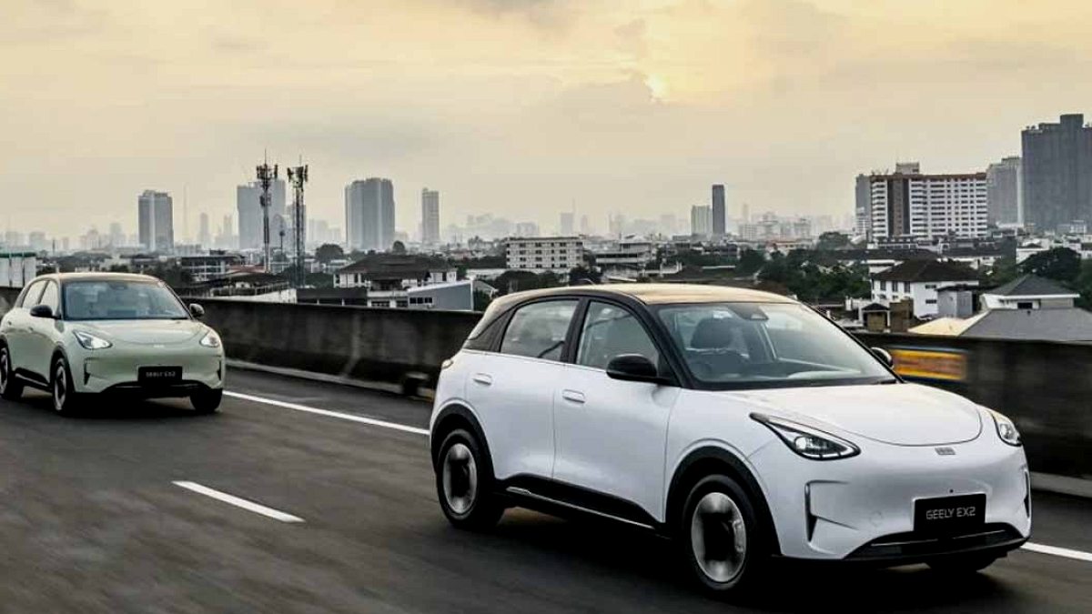 Uygun Fiyatlı Çin Elektrikli Otomobili Tesla'yı Geride Bıraktı