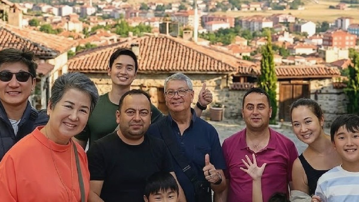 Filipinli Aileden Şaşırtan Türkiye Rotası: Yozgat'a Nasıl Ulaştılar?