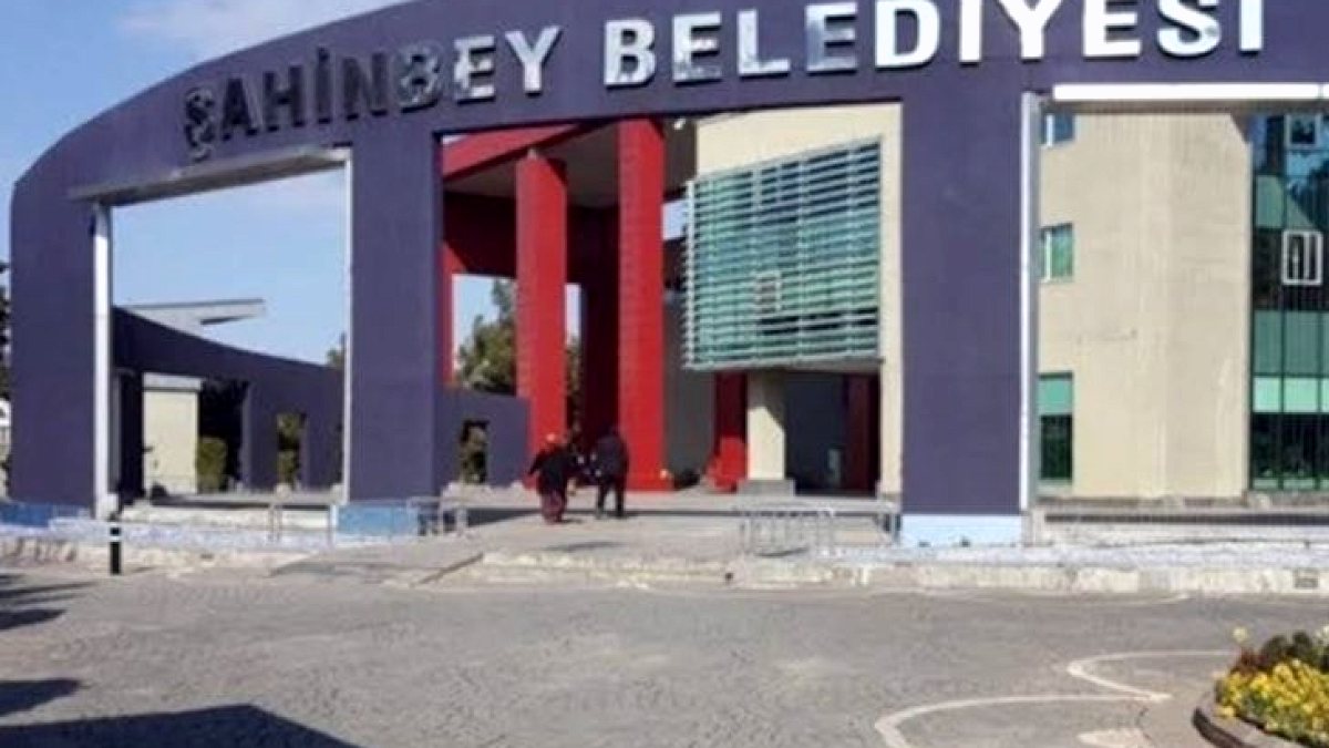 Gaziantep'te Şahinbey Belediyesi'nden 1 Milyar TL'lik Arazi Satışı Tartışması