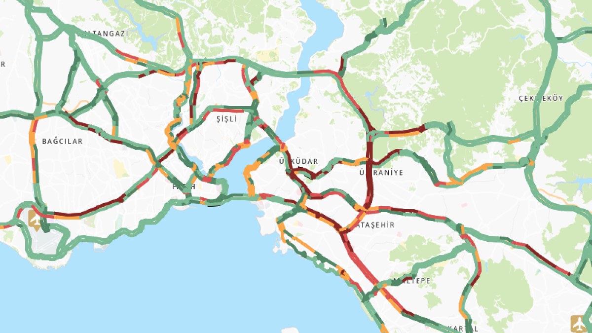 İstanbul'da Bayram Sonrası Trafik Kabusu: Yollar Yine Kilometrelerce Uzadı