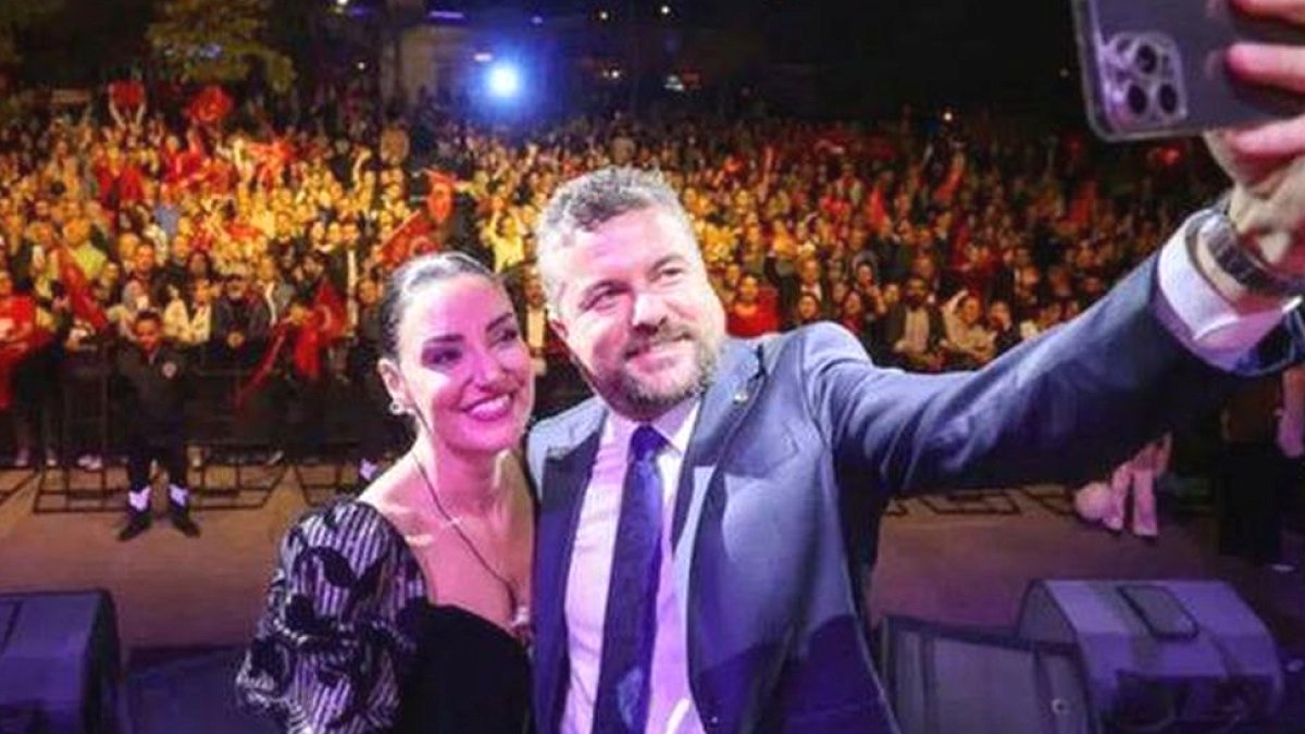 Ünlü Türkücü Nişanlısı Buca Belediye Başkanı Gözaltına Alındı