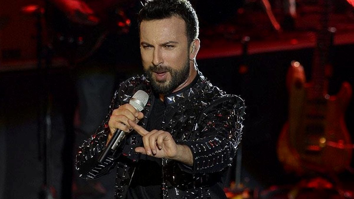 Megastar Tarkan Ankara'da Ücretsiz Konser Veriyor: Biletler 2 Haziran'da