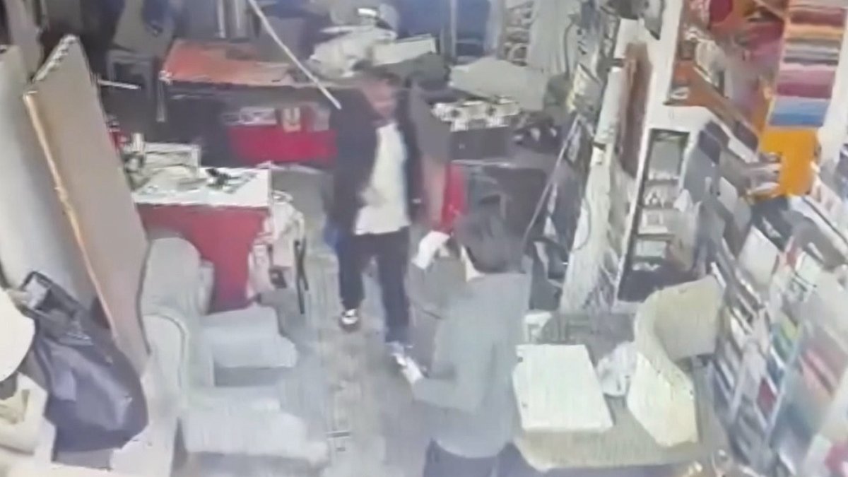 Sarıyer'de Borç Kavgası: Esnaf Silahla Tehdit Edildi, Biri Tutuklandı