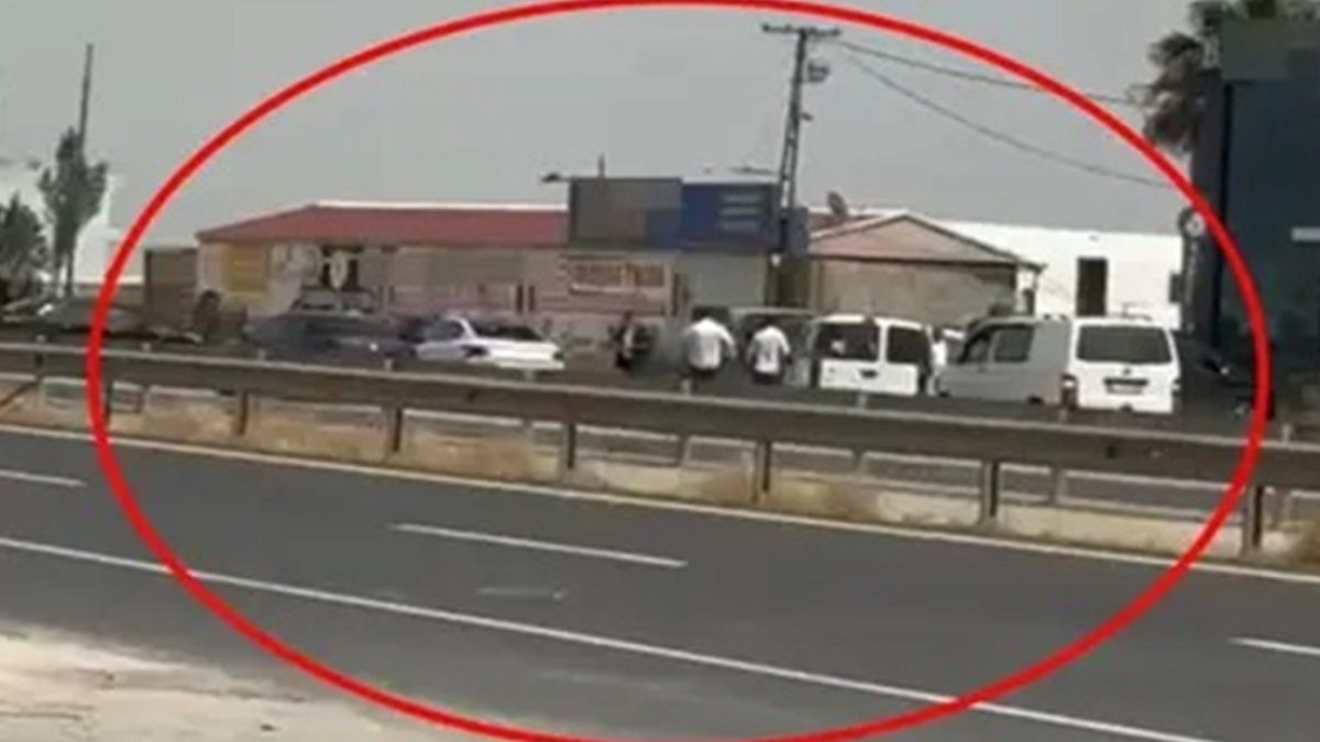 Yol Verme Kavgası Kanlı Bitti: 3 Kişi Hayatını Kaybetti