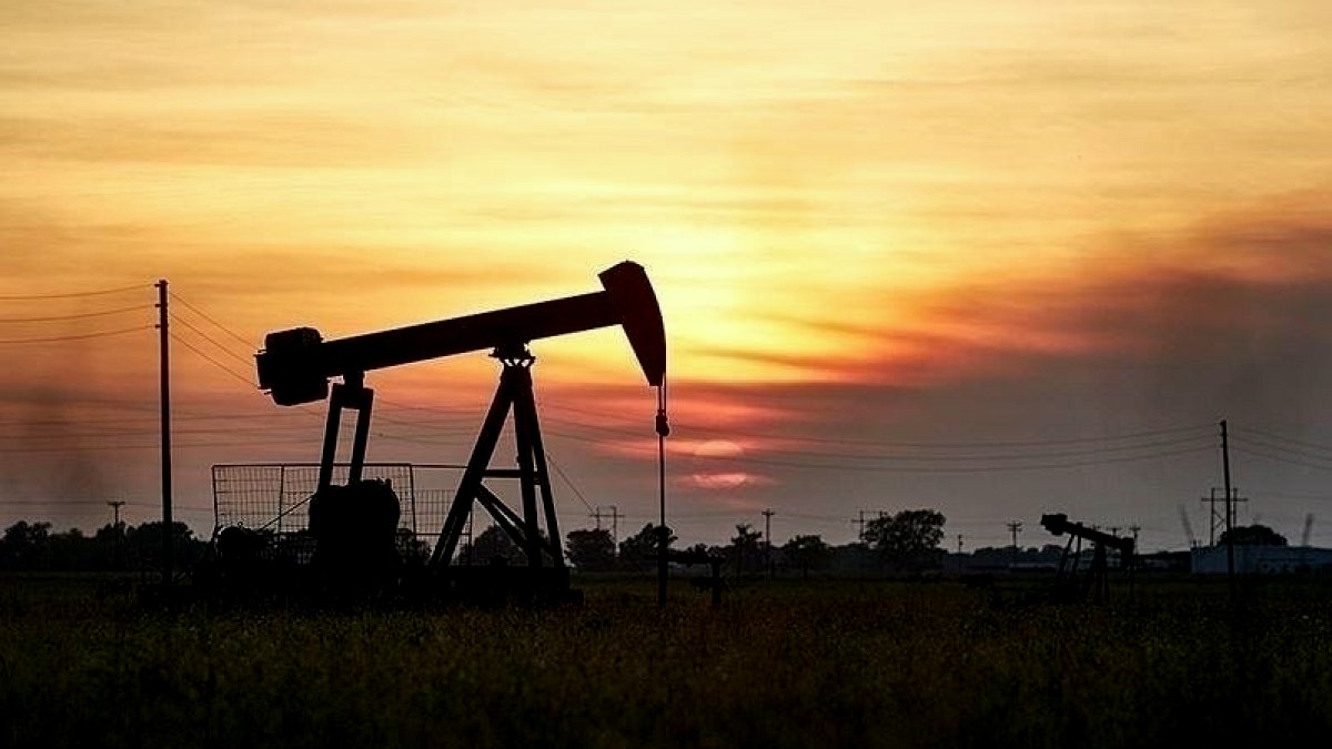 Petrol Fiyatları Orta Doğu'daki Gerilimle Yükselişte
