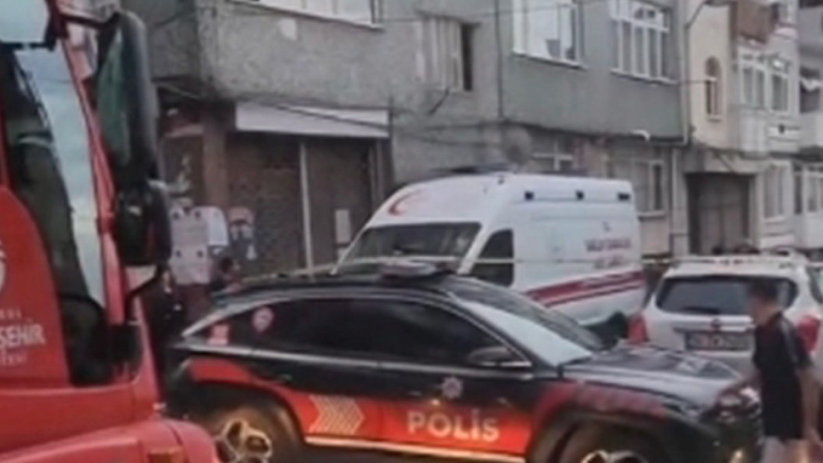 İstanbul'da Korkunç Apartman Boşluğu Faciası: Bir Kadın Hayatını Kaybetti