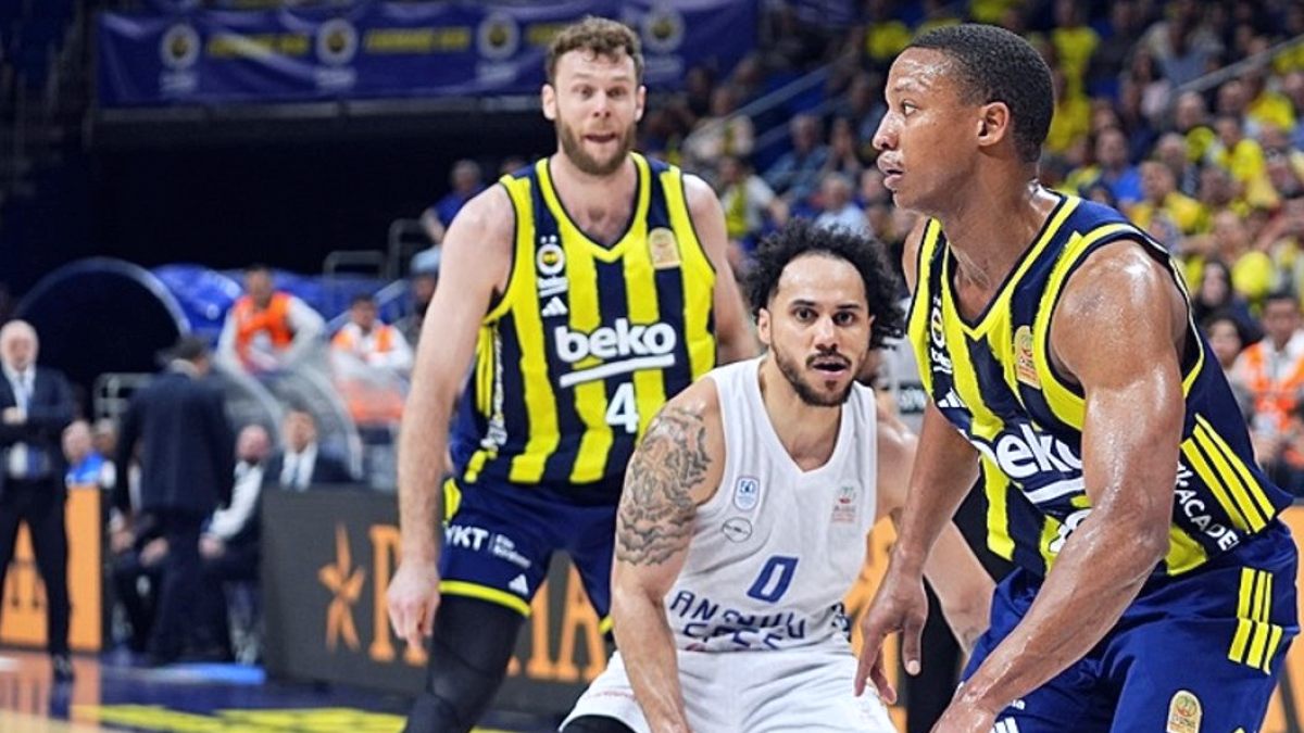 Fenerbahçe Beko'dan Muhteşem Geri Dönüş: Anadolu Efes'i Son Saniyede Devirdi