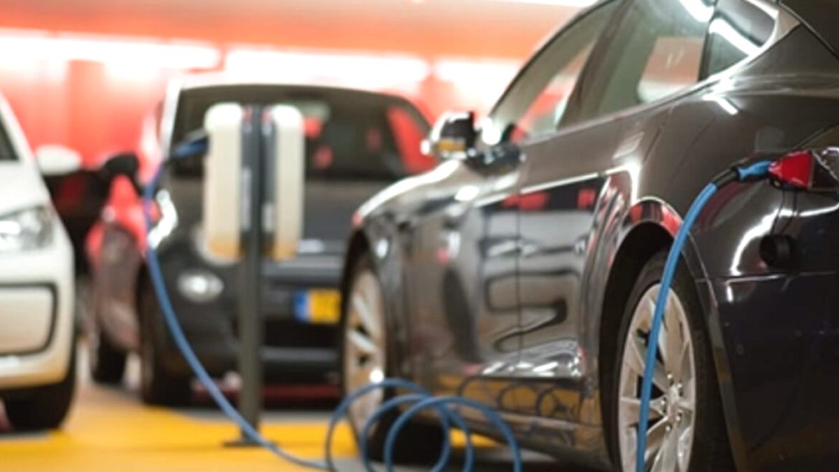 Elektrikli Araçlarda Güvenlik Odaklı Yeni Düzenlemeler Geliyor