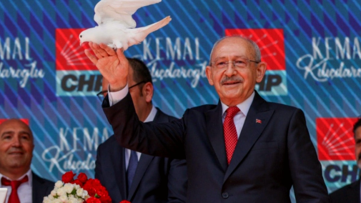 Kılıçdaroğlu Biyografisi Güncellendi: 16 Yıllık Liderlik Algısı Yaratma Çabası