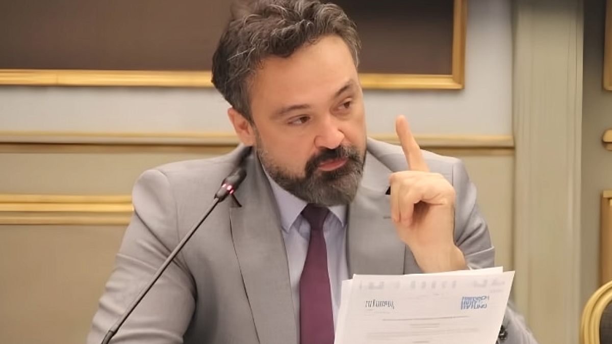 CHP'de Kılıçdaroğlu Dönemi: Parti Avukatı Tolga Şirin Vekillikten Alındı