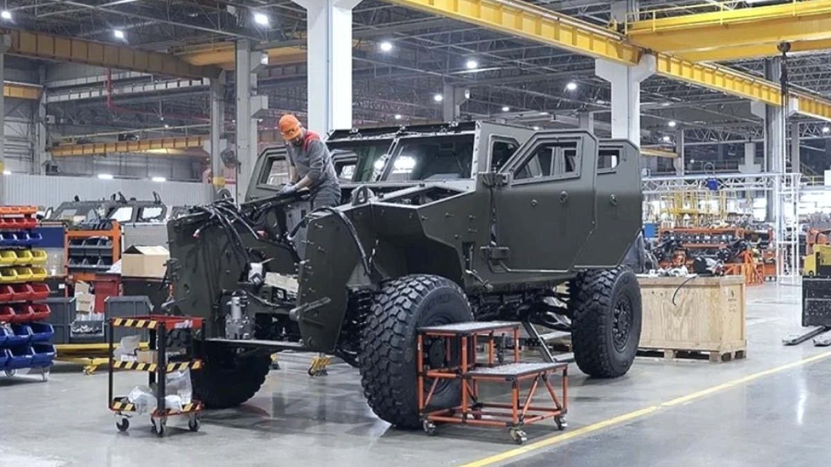 Koç Holding'den Stratejik Hamle: Otokar, Romanyalı Savunma Devi Automecanica'yı Devraldı