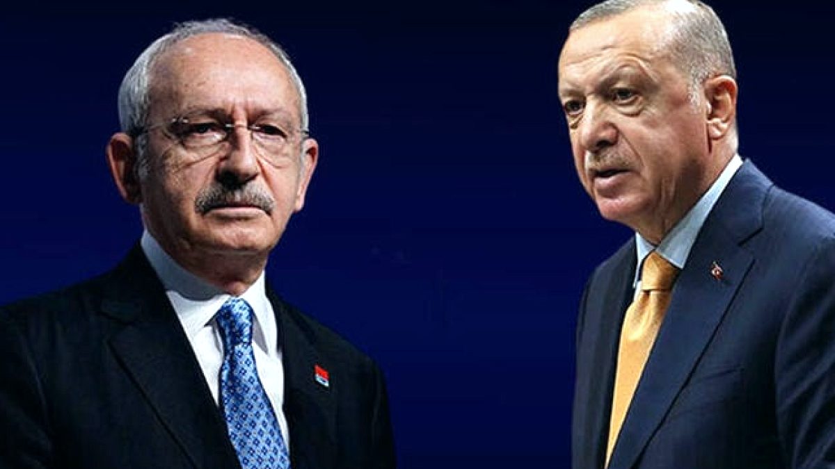 CHP'deki Gelişmeler ve 400 Vekil Hesabı: Yeni Anayasa Tartışmaları Alevlendi