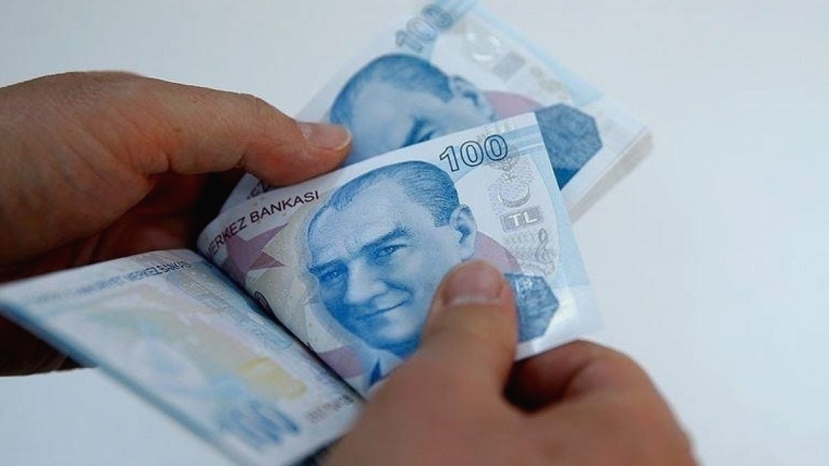 Mayıs Ayında Uçak Biletleri Fahiş Zamlandı, Sebzeler Ucuzladı