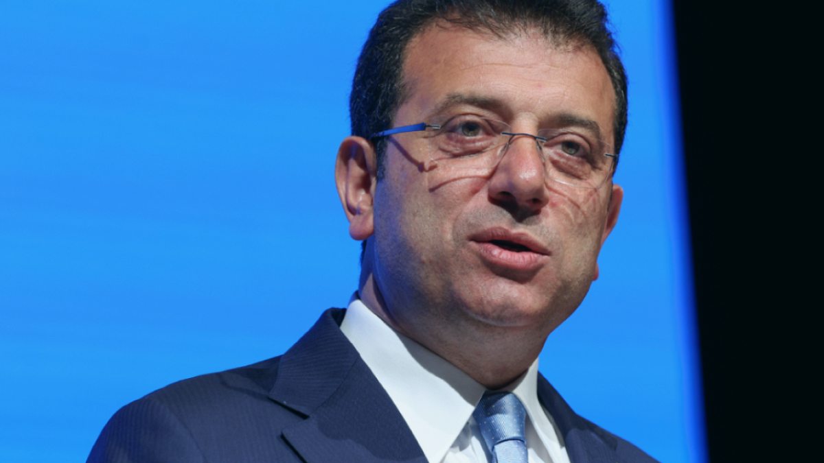 Ekrem İmamoğlu'nun Duruşma Yolculuğu: 60 Km Sonra Geri Dönüş