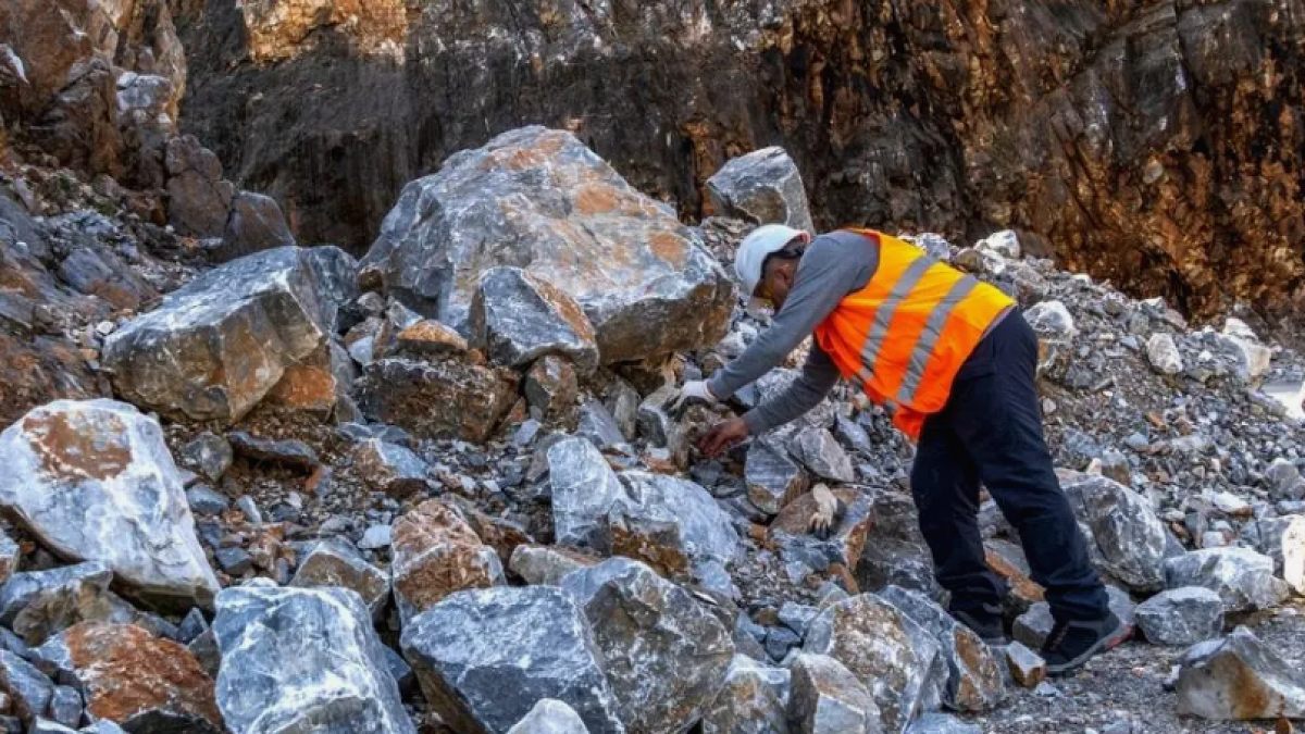Güney Kore'de Dev İllit Kaynağı Keşfedildi: Çin'i Geride Bırakma Potansiyeli