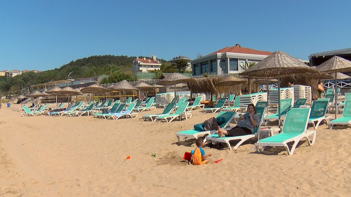 İstanbul Plajlarında Yaz Sezonu Açıldı: Fiyatlar 2 Bin TL'ye Dayandı