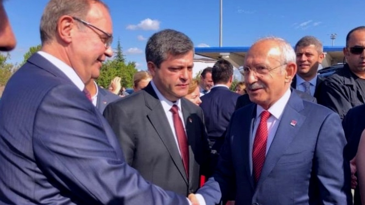 CHP'de Grup Başkanlığı İçin Sürpriz İsim: Faik Öztrak Mı Geliyor?