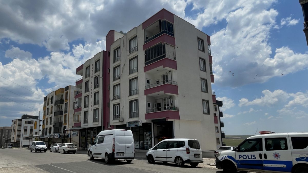 Şanlıurfa'da Kan Donduran Aile İçi Şiddet: Eş ve Kızına Silahlı Saldırı
