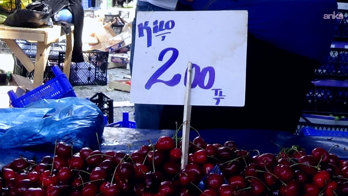 Kiraz Fiyatları El Yaktı: Kilosu 200 Liraya Dayanınca Gramla Satış Başladı