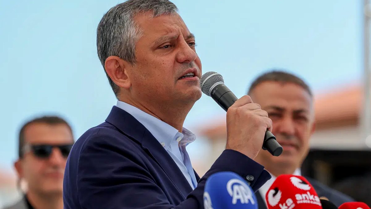 Özgür Özel'den Çorum'da Alevilere Eşitlik Sözü: Başım Pahasına Davamın Arkasındayım