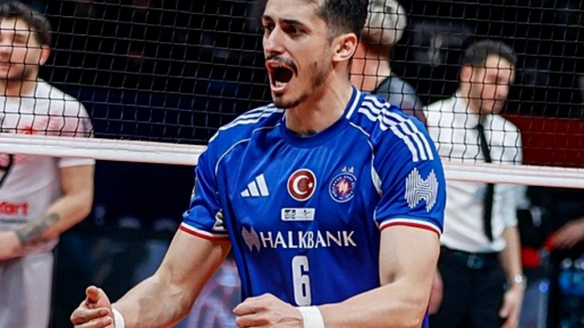 Halkbank Voleybol Takımı Ertuğrul Gazi Metin ile Yola Devam Ediyor