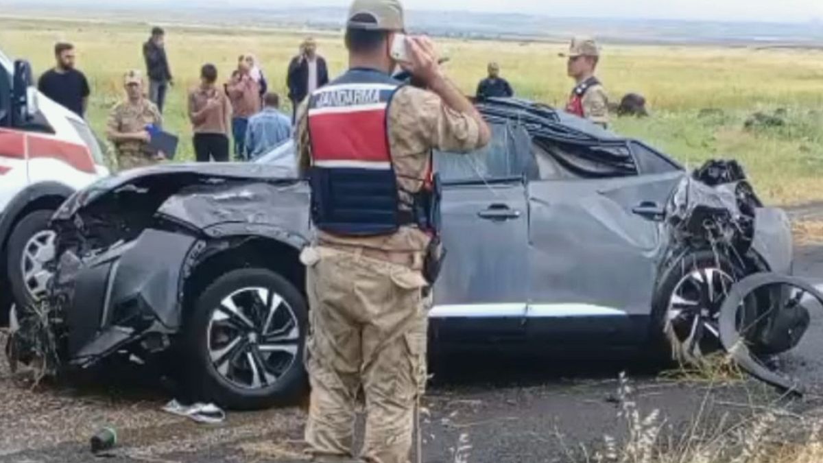 Nişan Dönüşü Acı Tesadüf: Trafik Kazası ve Kalp Kriziyle 3 Can Yitirildi