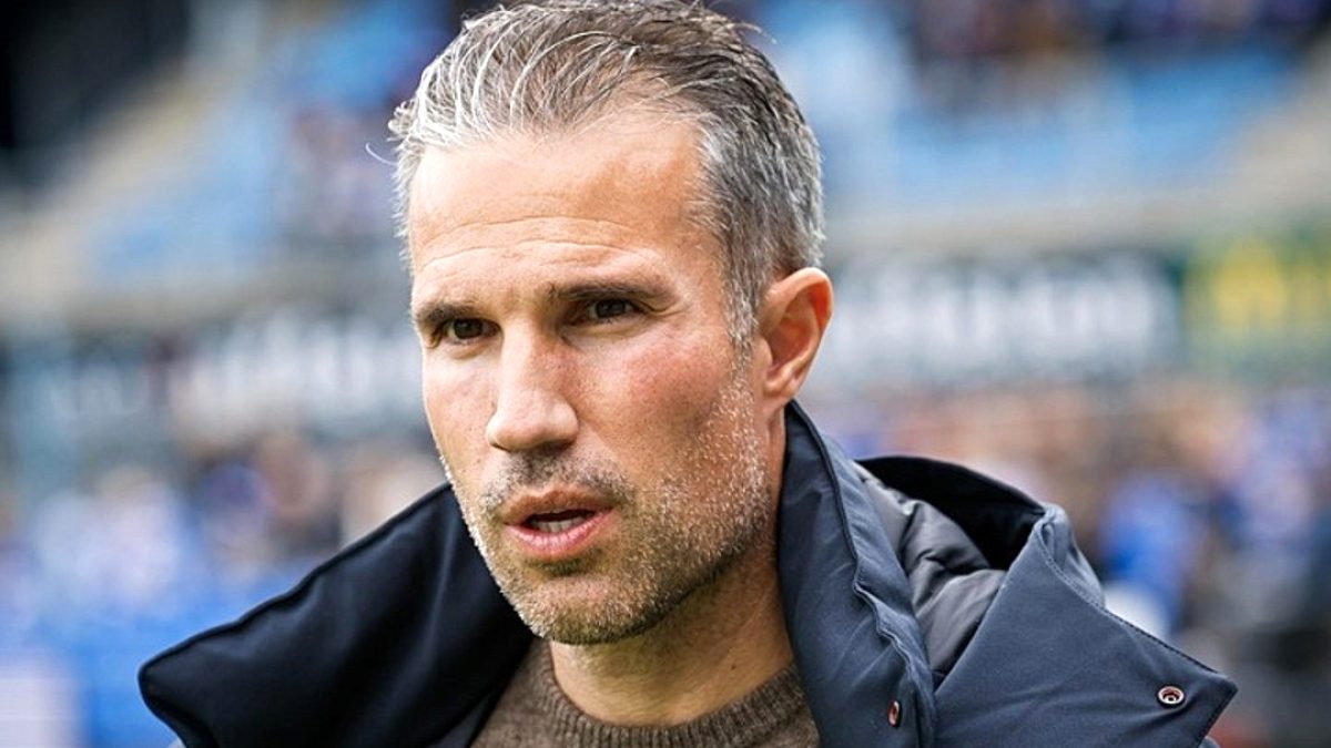 Feyenoord'da Teknik Direktörlük Dönemi Sona Erdi: Van Persie ile Vedalaşma