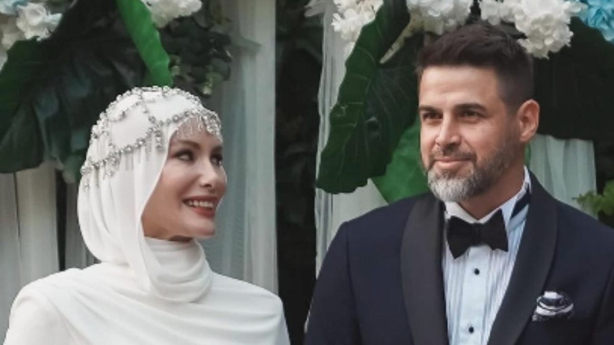 Gamze Özçelik ve Reshad Strik'ten Yıl Dönümü İçin Duygusal Paylaşım