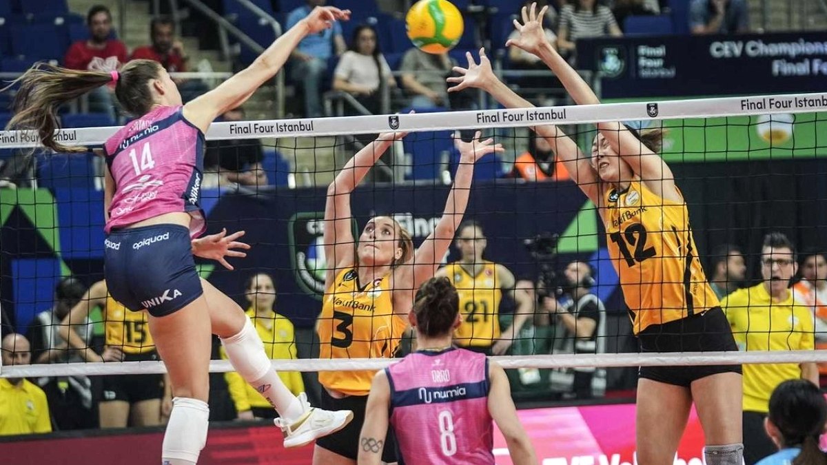 Voleybol Sahalarının Parlayan Yıldızı: Marina Markova'nın Olağanüstü Performansı