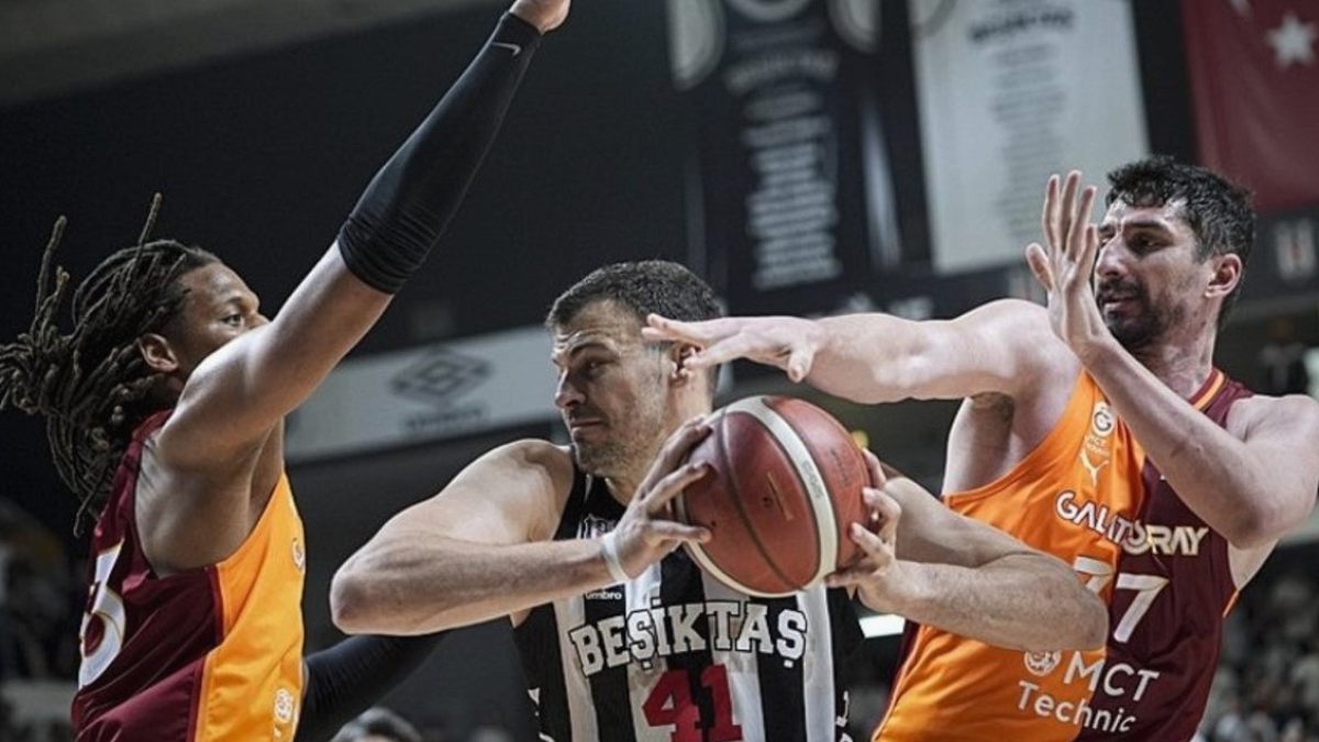 Beşiktaş'ın Yıldız Oyuncusu Ante Zizic Ameliyat Oldu