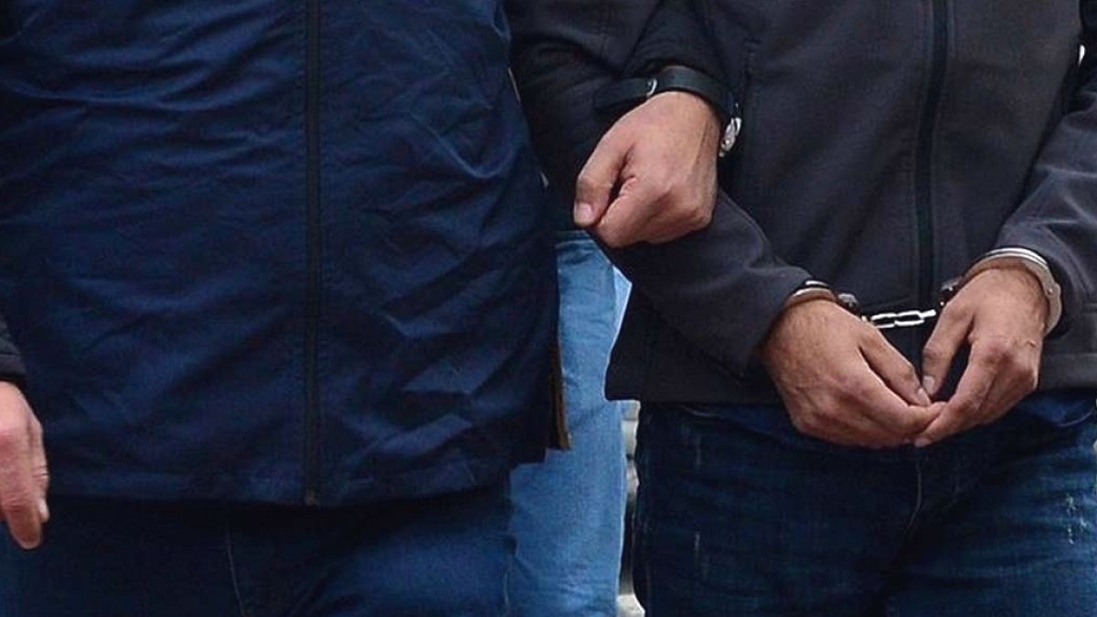 İzmir'de FETÖ Yapılanmasına Büyük Darbe: 78 Kişi Hakkında Gözaltı Kararı