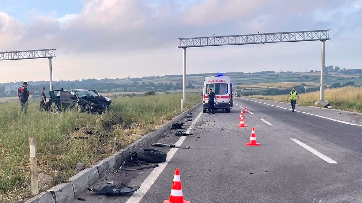 Tekirdağ'da Feci Kaza: 10 Kişi Yaralandı
