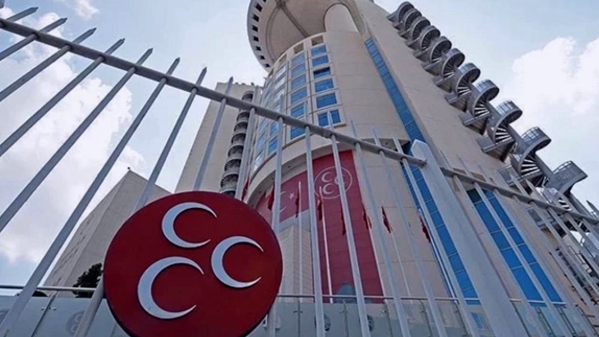 MHP'de Yapısal Değişiklik: Manisa İl Teşkilatı Feshedildi, Yeni Başkan Atandı