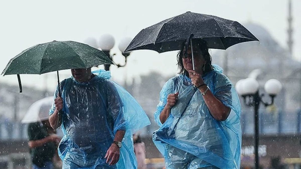 İstanbul'da Ani Hava Değişikliği: Termometreler 10 Derece Düşüyor
