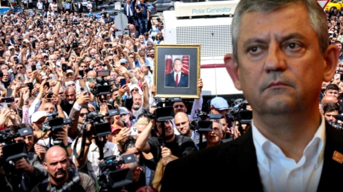 CHP'de Kurultay Tartışması Alevlendi: Özel'den Kritik Çağrı