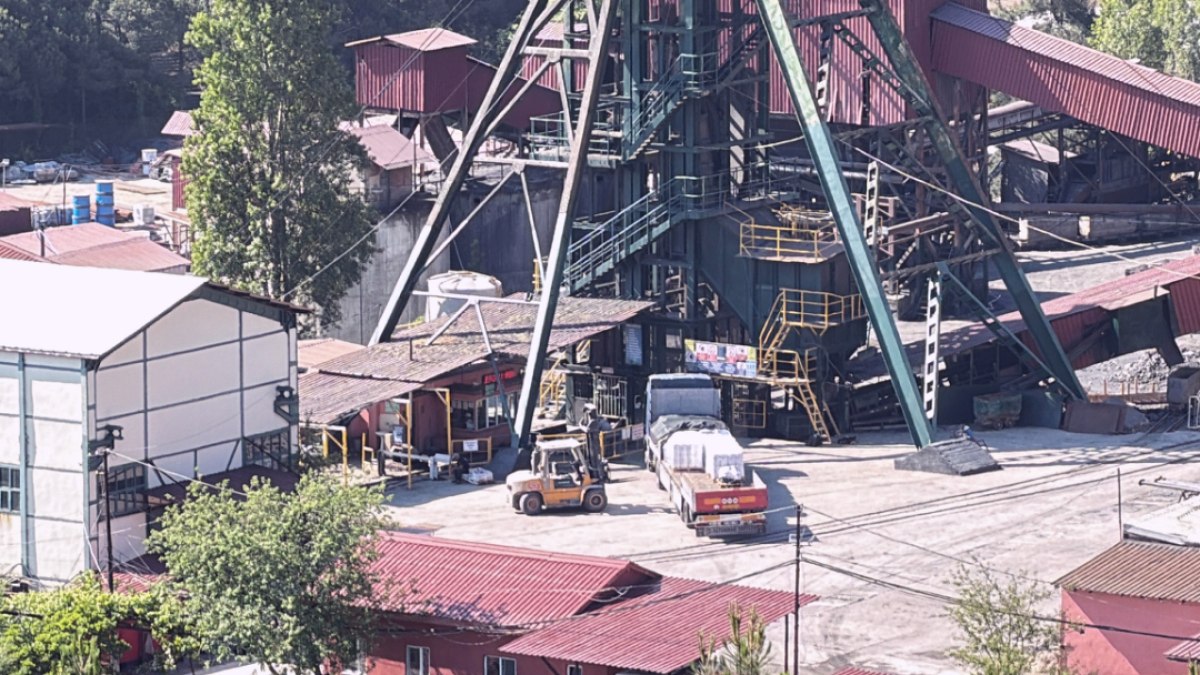 Amasra Maden Ocağında 6 Gündür Sönmeyen Yangın İçin Baraj Kuruluyor