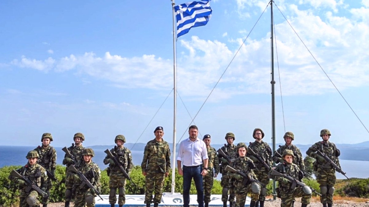Türkiye'nin SİHA Üstünlüğü Yunanistan'ı Yerli Üretime Zorluyor