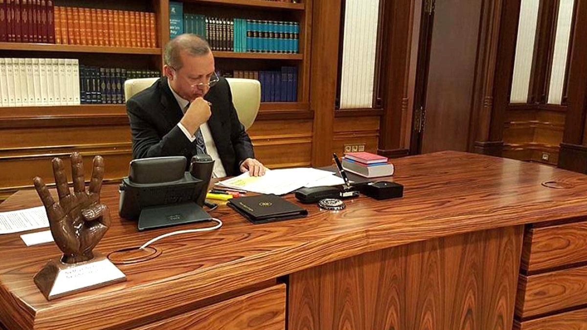 Cumhurbaşkanlığı Anketi Sonuçları Erdoğan'ın Masasında: CHP'nin Durumu Şaşkınlık Yarattı